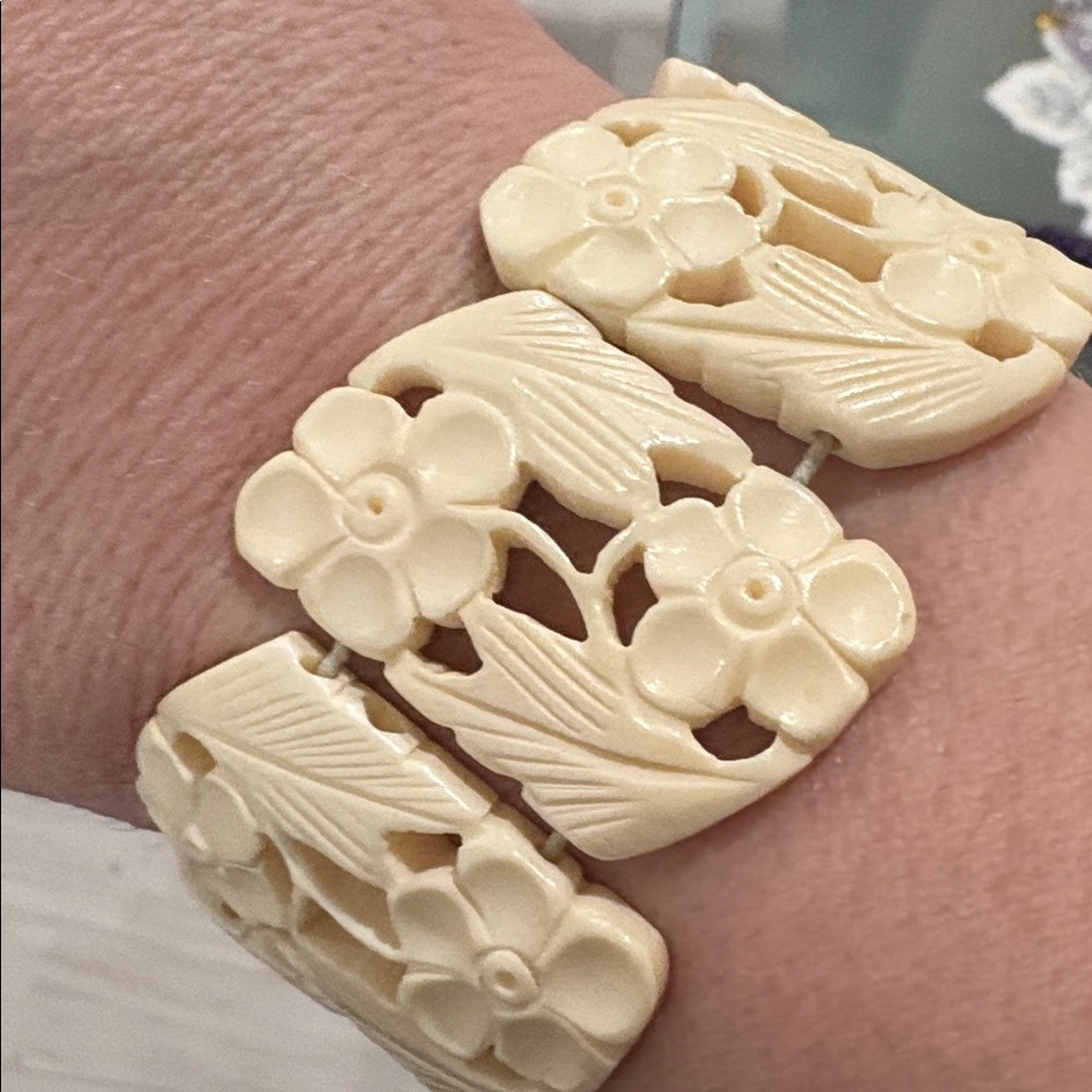 Vintage carved bone bracelet new